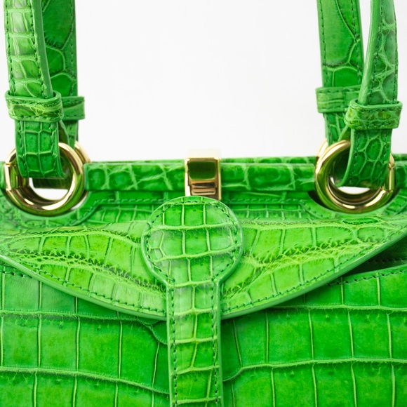 BOTTEGA VENETA SPECIAL EDITION ALLIGATOR HANDBAG - Picture 2 of 11
